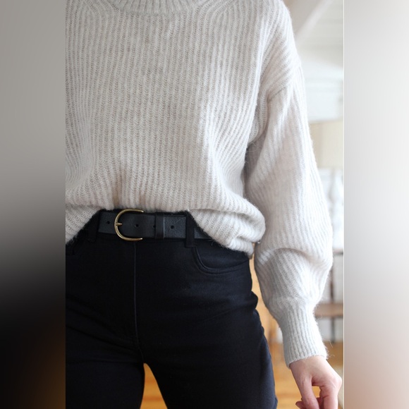 Everlane The Oversized Alpaca Crew - Picture 7 of 13